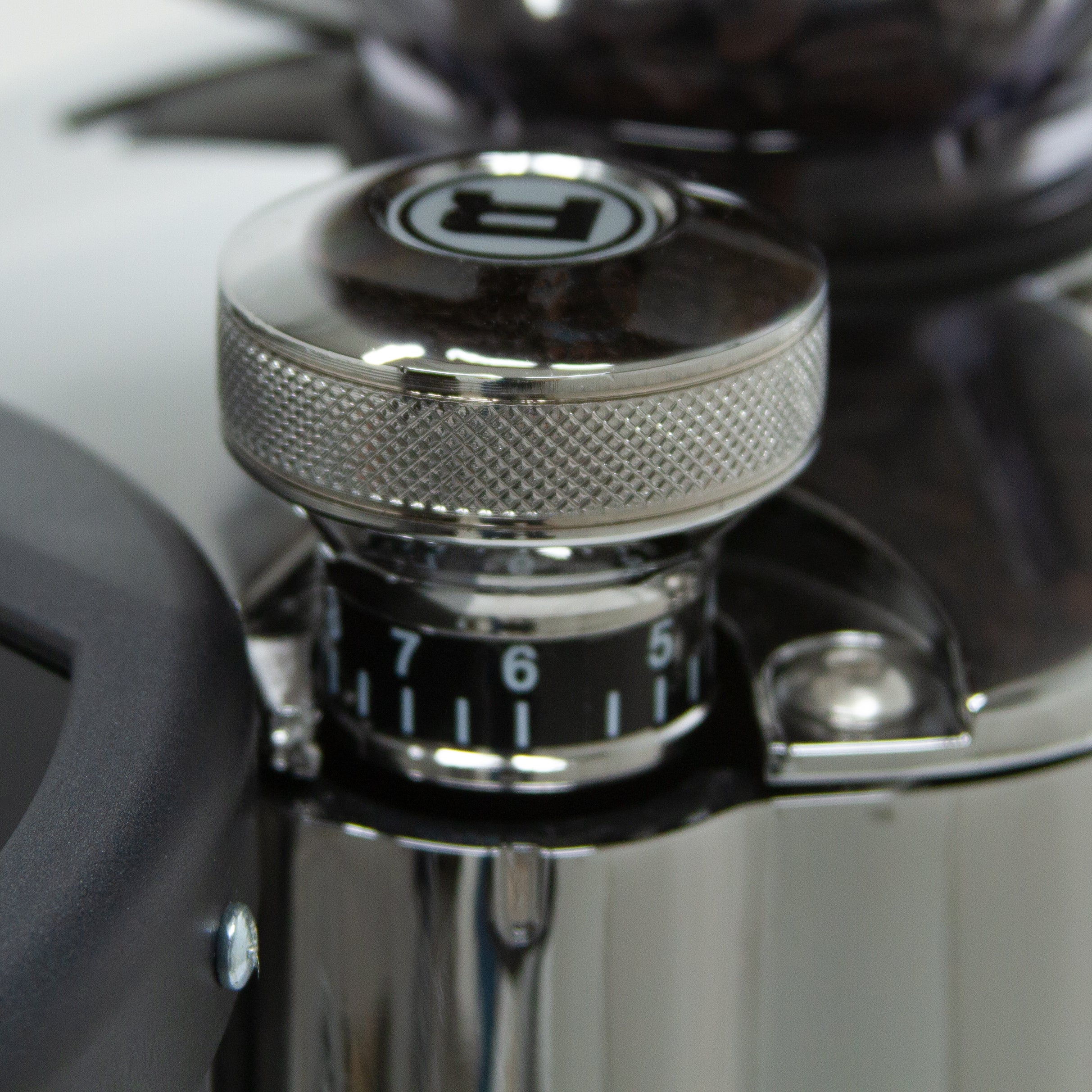 Refurbished Rocket Espresso Macinatore FAUSTO Grinder in Chrome